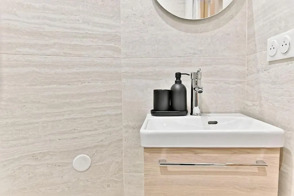 Charmant Studio Parisien - 17Eme Arrondissement 0*, פריז צרפת