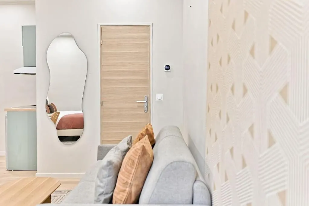 Daire Charmant Studio Parisien - 17Eme Arrondissement