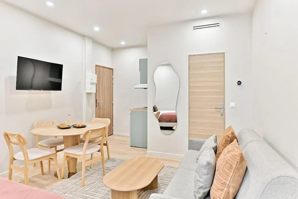 Charmant Studio Parisien - 17Eme Arrondissement Fransa