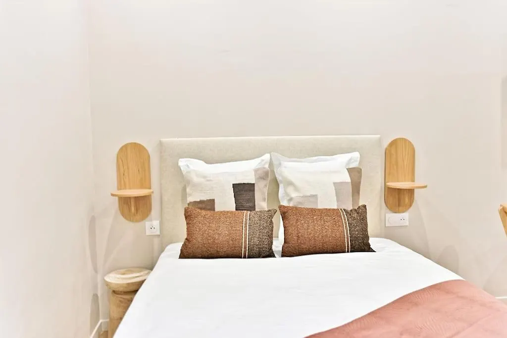 Apartment Charmant Studio Parisien - 17Eme Arrondissement