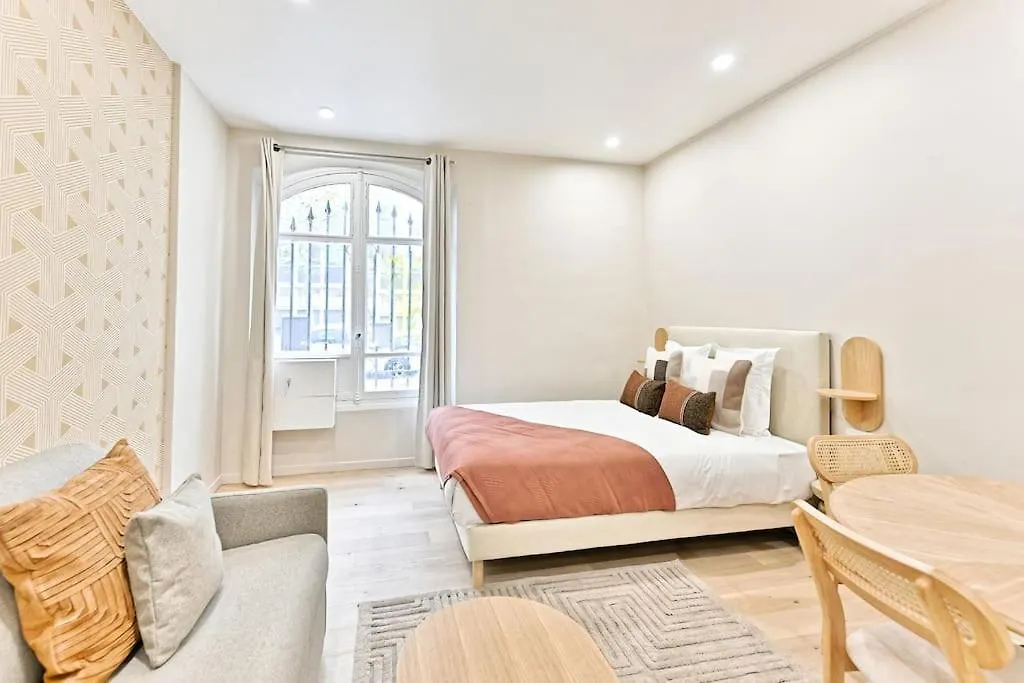 Charmant Studio Parisien - 17Eme Arrondissement Apartment Paris