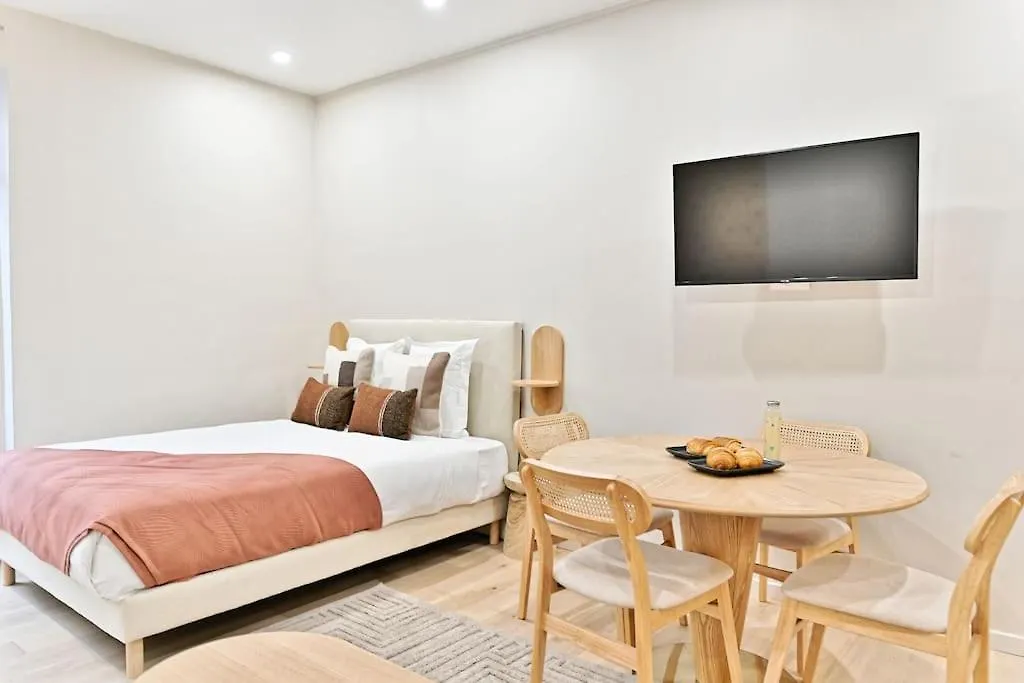 Apartment Charmant Studio Parisien - 17Eme Arrondissement France