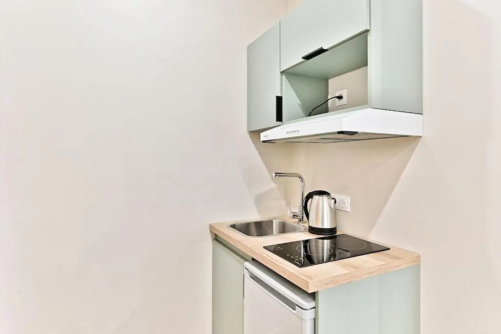 Charmant Studio Parisien - 17Eme Arrondissement France